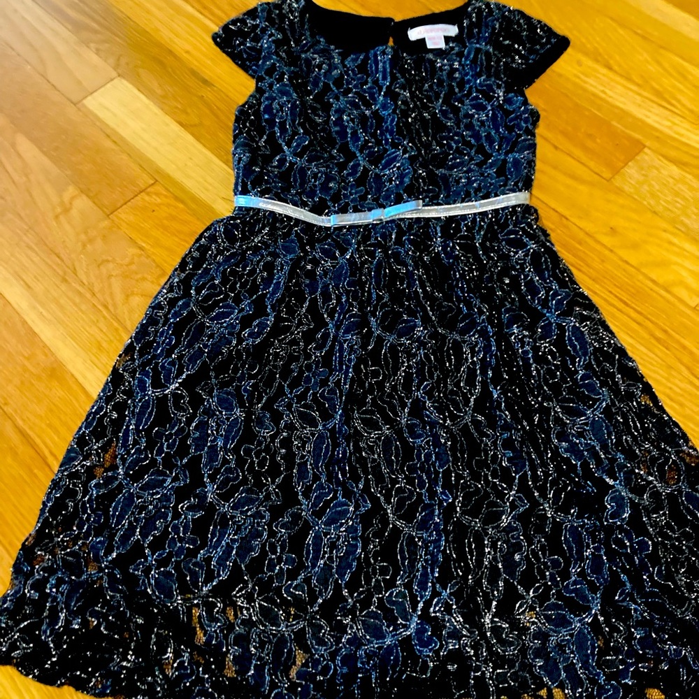 Girls dress